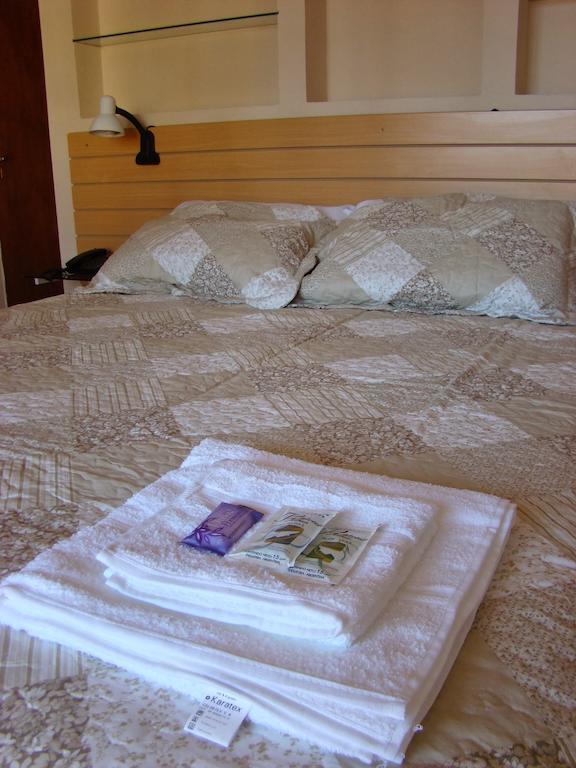 Hotel Punta Lavalle San Luis Esterno foto